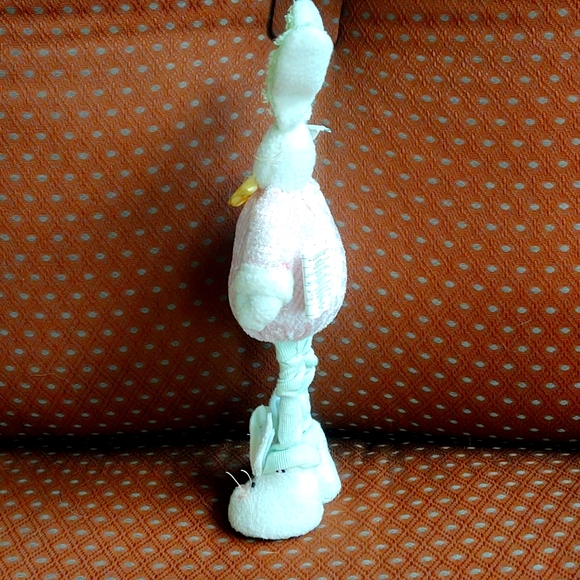 Standing Tall Garden Rabbit - Picture 5 of 12